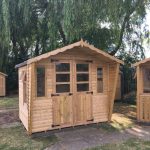 Log Lap Chalet with Wings